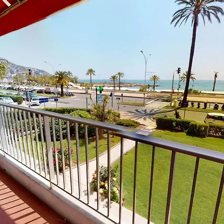 9m - Grand Climatise Entierement Renove Face A La Avec Terrasse Διαμέρισμα *