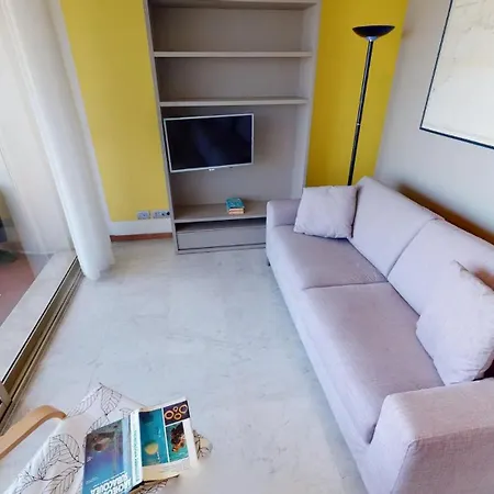 9m - Grand Climatise Entierement Renove Face A La Avec Terrasse * Μεντόν